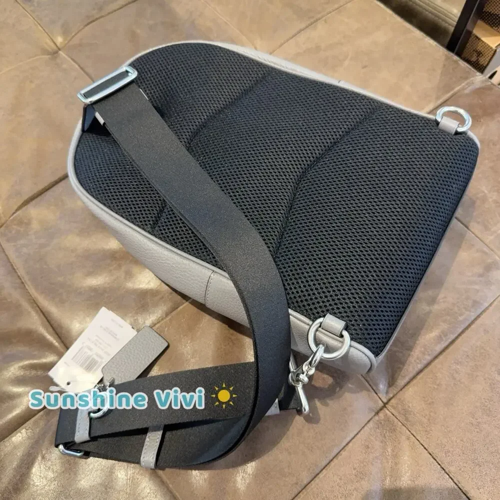 NWT Coach Men's West Pack In Refined pebble leather CY206 /GRAPHITE